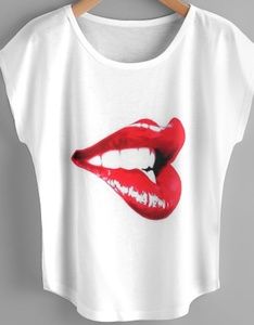 lip print tshirt. 😍